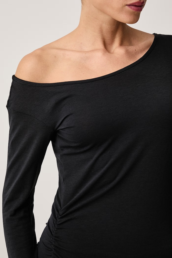 Longsleeve treningowy damski z bawełną Nike One Relaxed Nike IU1422.010 czarny