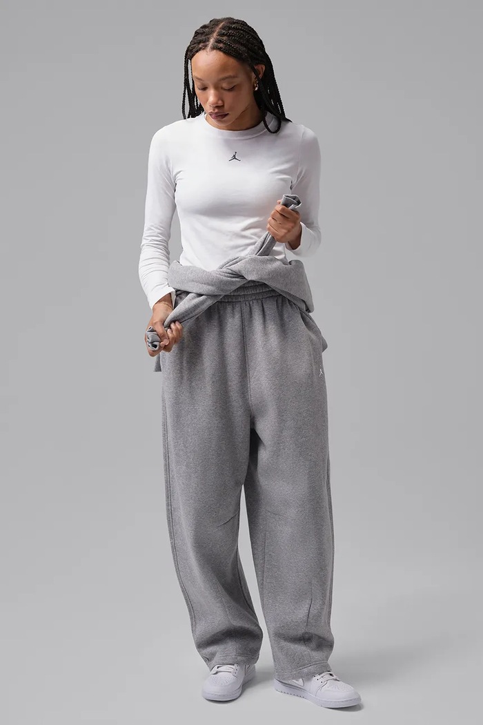 Odzież Jordan Longsleeve damski z bawełną Brooklyn Essentials IM7353.100 biały