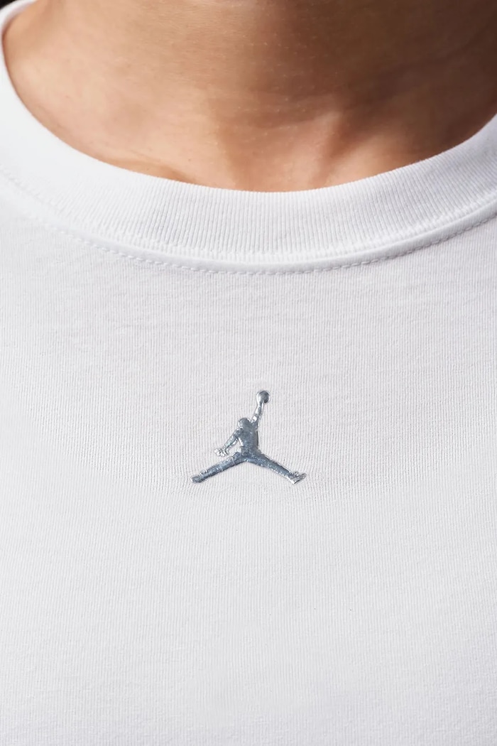 Longsleeve damski z bawełną Brooklyn Essentials Jordan biały IM7353.100
