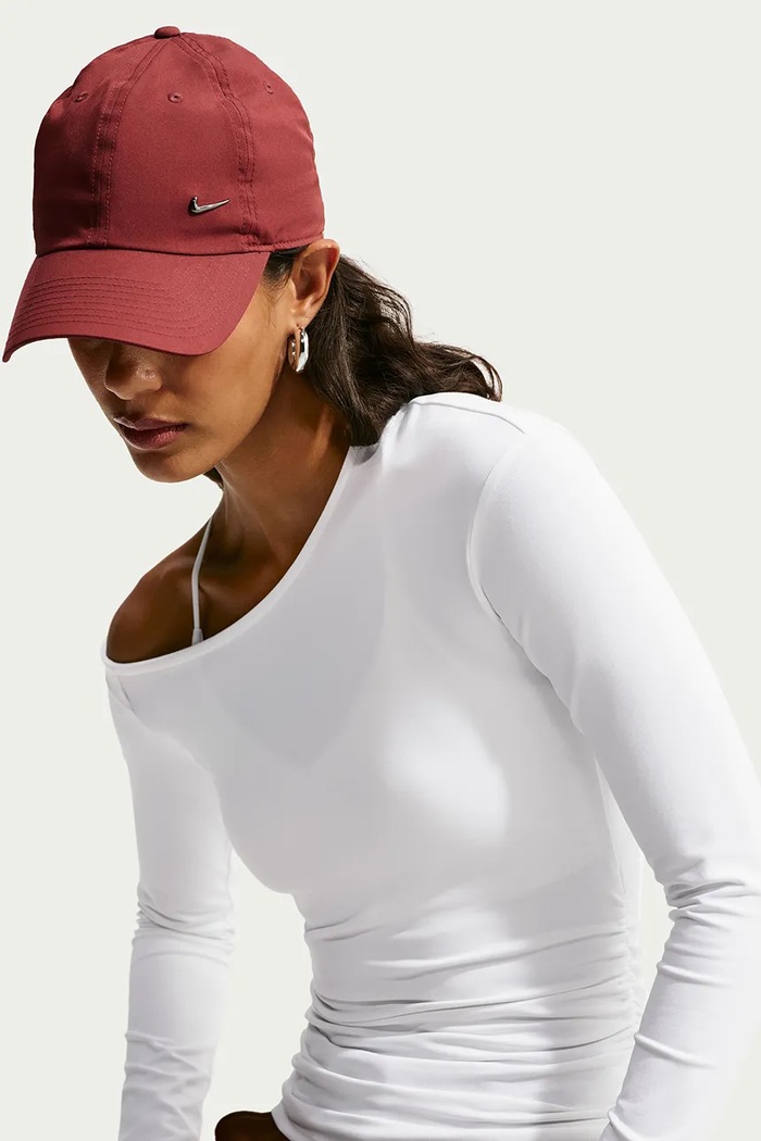 Longsleeve damski z dodatkiem lyocellu Nike Sportswear IX7065.100 biały
