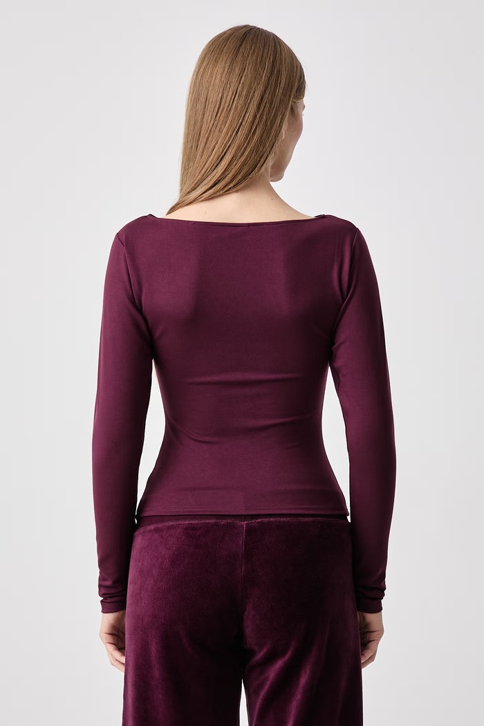 Odjeća Juicy Couture Majica dugih rukava za žene s modalom MIA BOAT NECK JCWCT226329 bordo