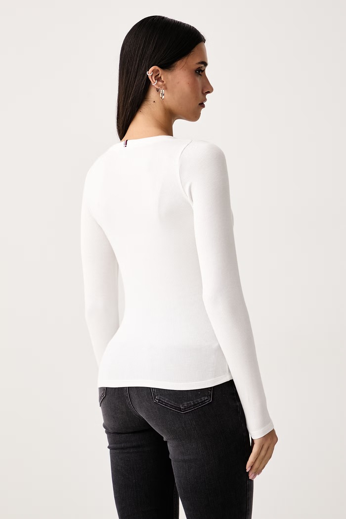 Odzież Tommy Jeans Longsleeve damski z wiskozą DW0DW23259 biały