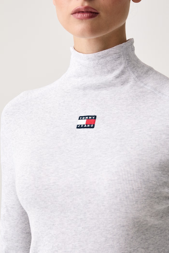Longsleeve damski bawełniany z elastanem Tommy Jeans DW0DW23251 szary