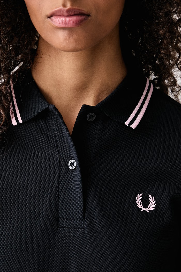 Longsleeve damski bawełniany Fred Perry granatowy G3636.02D