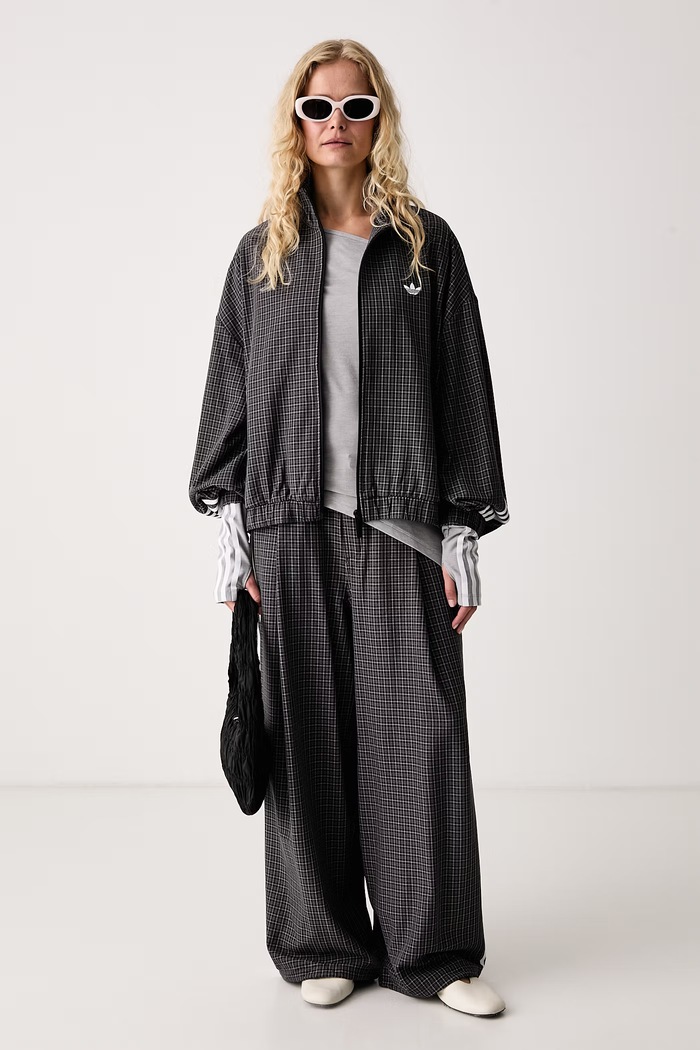 adidas Originals Tričko s dlhým rukávom dámske Asymetric Top LE8311 sivá AW26
