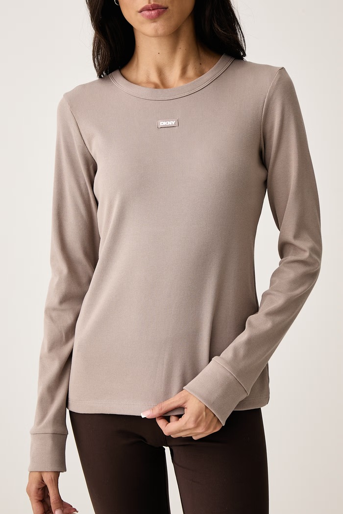 Longsleeve damski z bawełną DKNY YI20125 beżowy