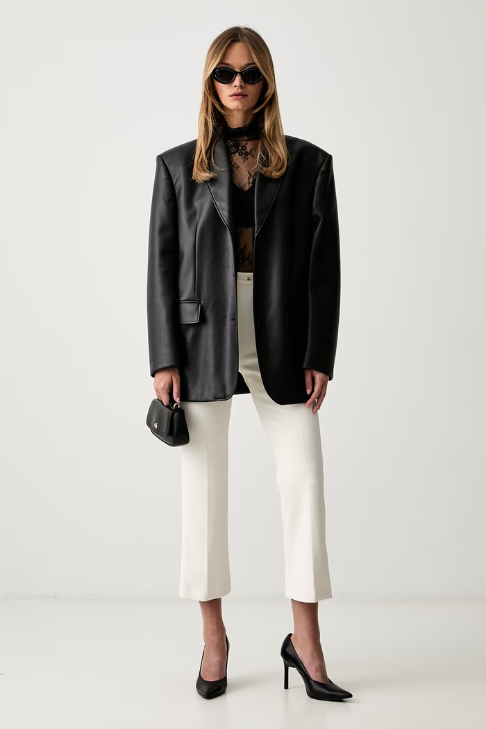 Patrizia Pepe bluzka damska koronkowa 8M0349.J0050 czarny AW26