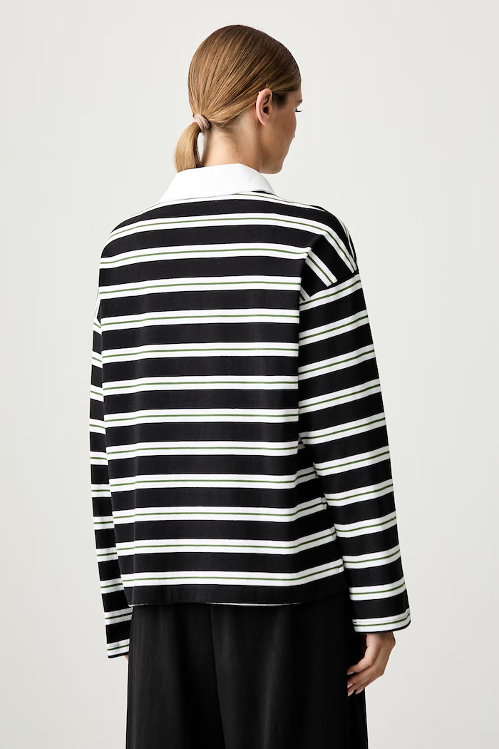 Odzież Puma longsleeve damski bawełniany Essentials Elevated 638345 czarny