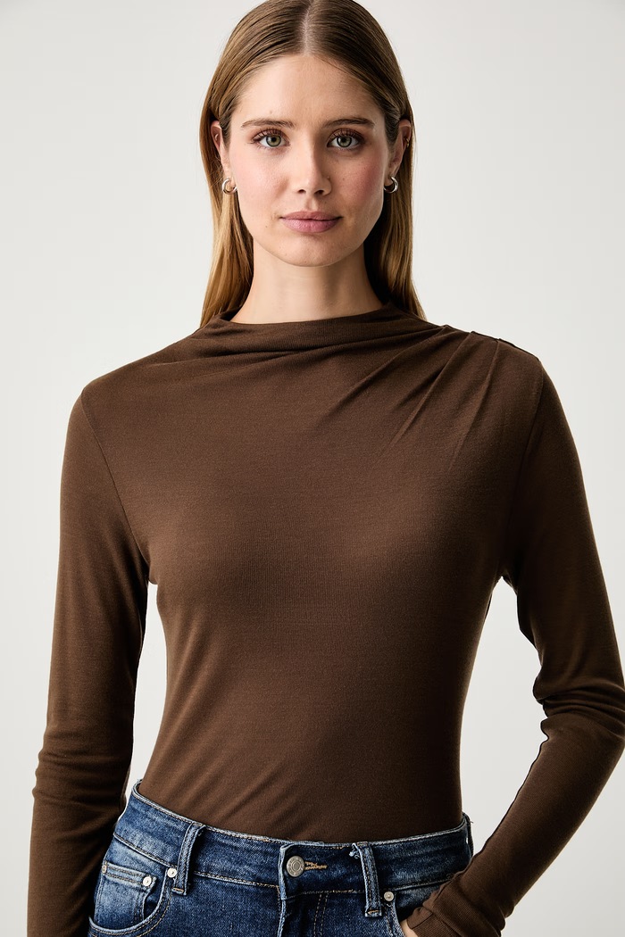 Marc O'Polo longsleeve damski z lyocellu brązowy 5000012523