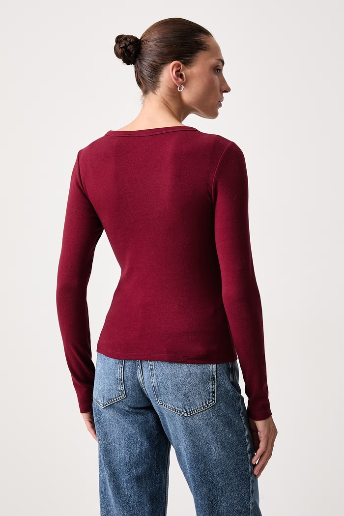 Oblačila Levi's Majica z dolgimi rokavi ženska z bombažem GR HAYES LS 008CQ rdeča