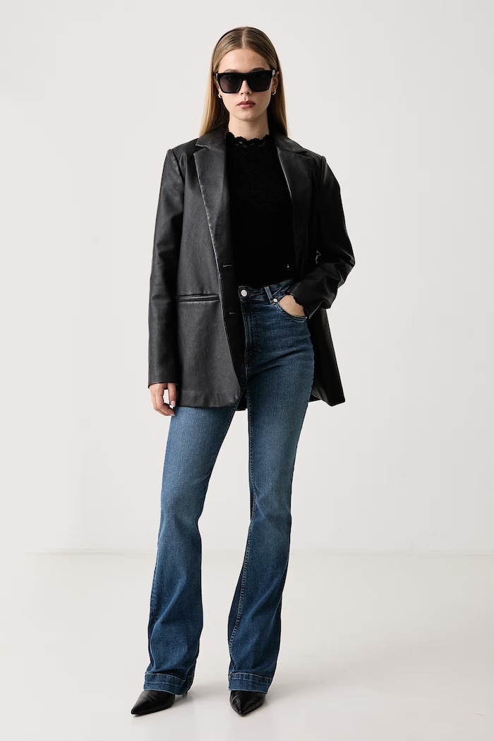 Guess Camicetta da donna in pizzo DESIREE W6BP30.K6382 nero AW26