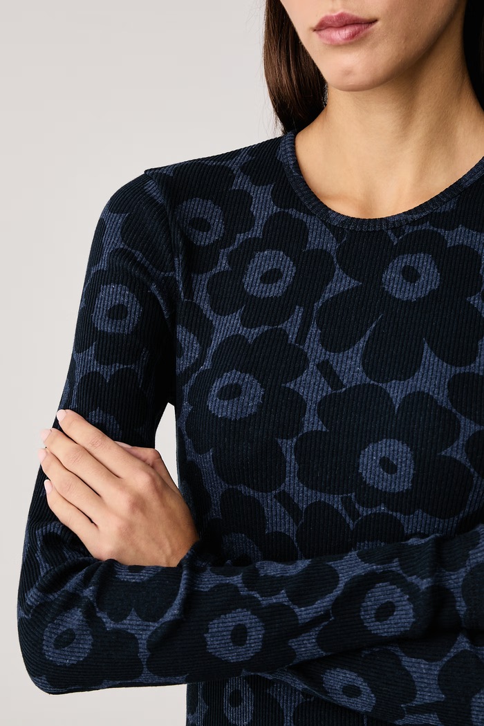 Longsleeve damski bawełniany z elastanem Marimekko granatowy 095932