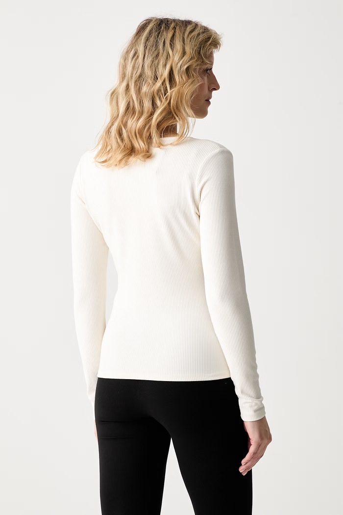 Odzież Guess longsleeve damski z wiskozy X NORTH SAILS W6YP60.K5318 beżowy