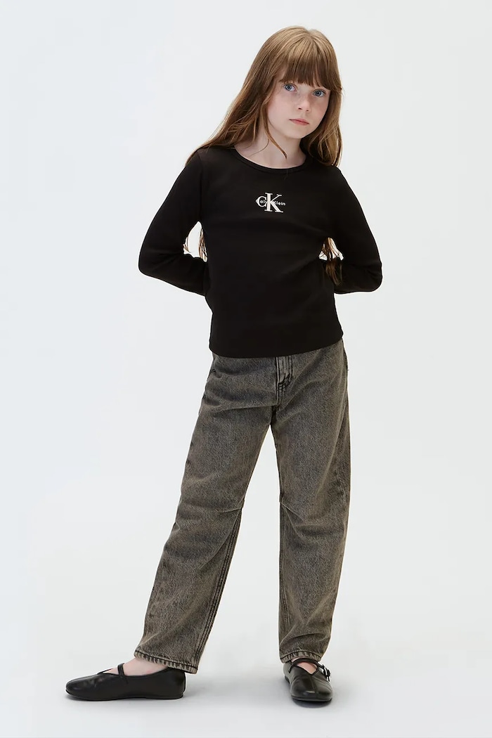 Dziewczynka Calvin Klein Jeans Longsleeve dziecięcy z bawełną LVCKFJB06G.9BY2 czarny
