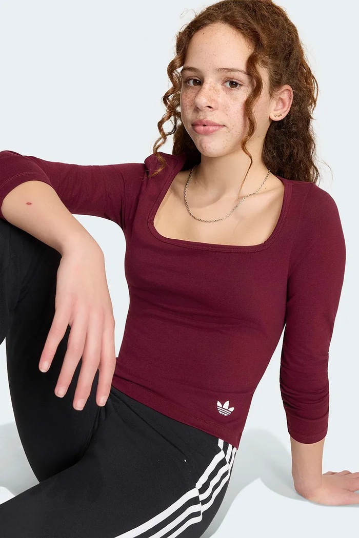 Longsleeve dziecięcy bawełniany z elastanem adidas Originals bordowy KR0895