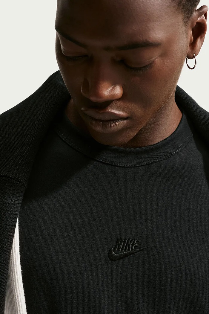 Longsleeve męski bawełniany Premium Essentials Nike Sportswear czarny IH1127.010