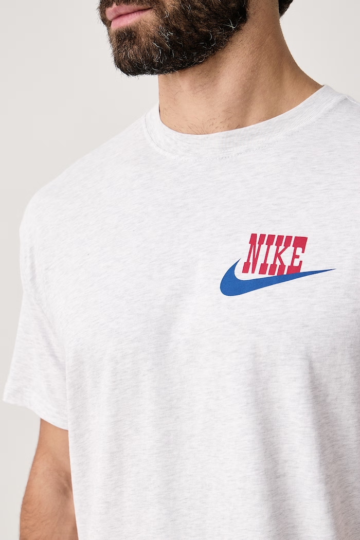 T-shirt męski bawełniany Nike Sportswear IM5662.051 szary