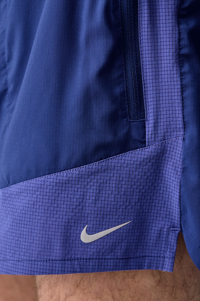 Szorty sportowe męskie Stride Plus Nike IF2016.455 niebieski