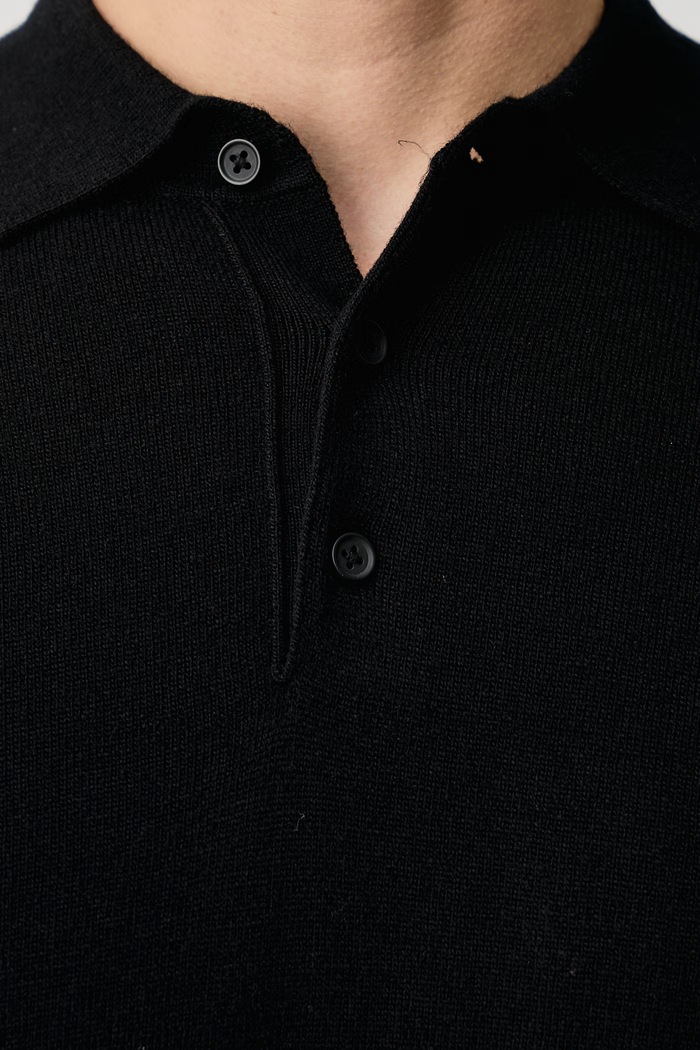 Sweter męski wełniany United Colors of Benetton czarny 1002U301Y