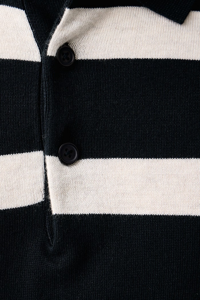 Sweter męski z wiskozą Lindbergh granatowy 30.800144C