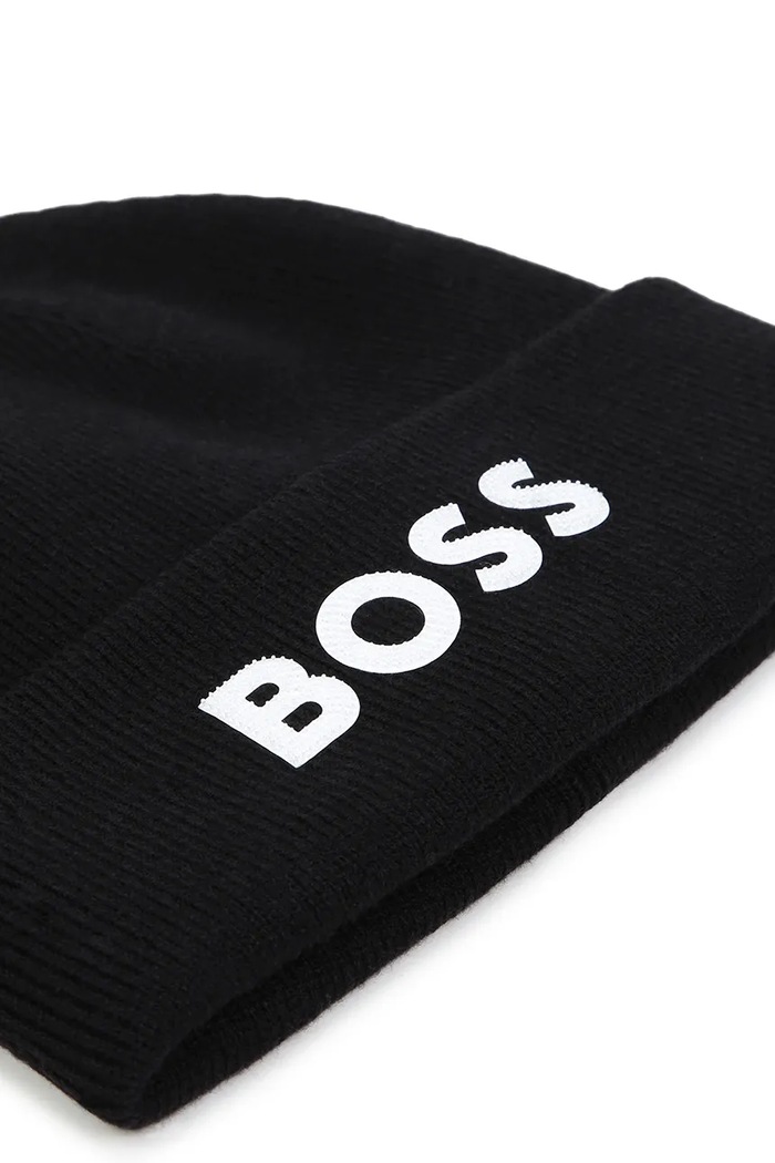 Момче BOSS Шапка бийни за деца J53584.54.56 черен