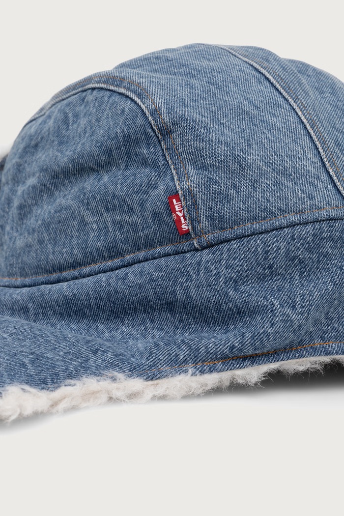 Czapka damska COZY TRAPPER Levi's 007ZH niebieski
