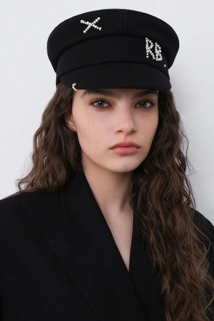 RUSLAN BAGINSKIY Kaszkiet damski wełniany Baker Boy Cap czarny KPC033.W.PRL