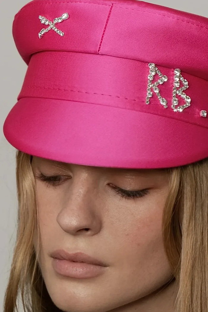 Kaszkiet damski Crystal-embellished Satin Baker Boy Cap RUSLAN BAGINSKIY różowy KPC038.STN.DMD