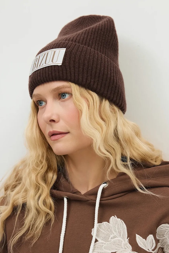 BIZUU Czapka beanie damska wełniana MOYE brązowy MOYE.BRAZOWY