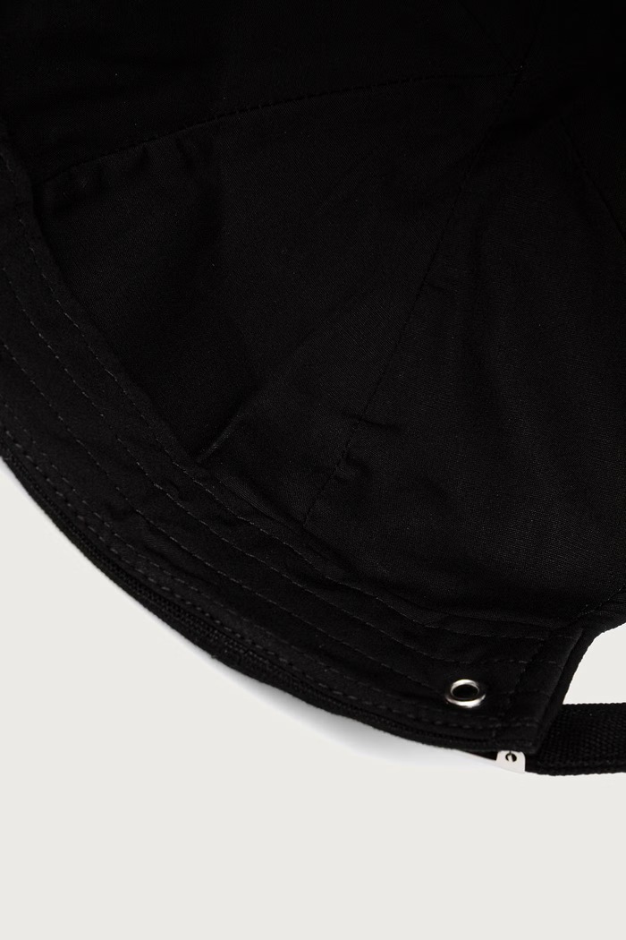Karl Lagerfeld Jeans kapa sa šiltom ženska pamučna x Pietro Terzini B4W33093 crna