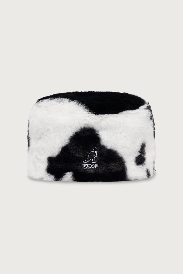 Kangol Czapka damska FAUX FUR TOPPER biały K5419.SP103