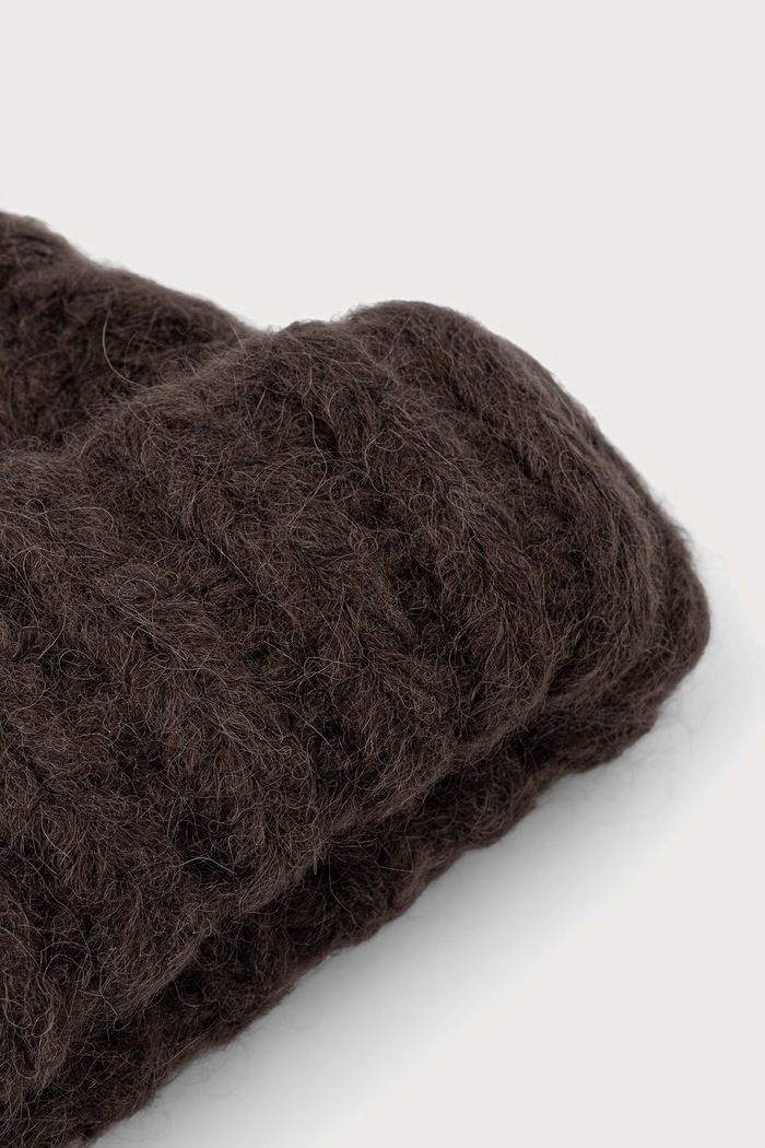 GANNI Beanie XXL czapka damska z wełną B3020308 brązowy AW26