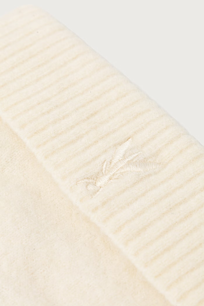 Patrizia Pepe Czapka beanie damska z wełną 2F0106.K293 beżowy AW26