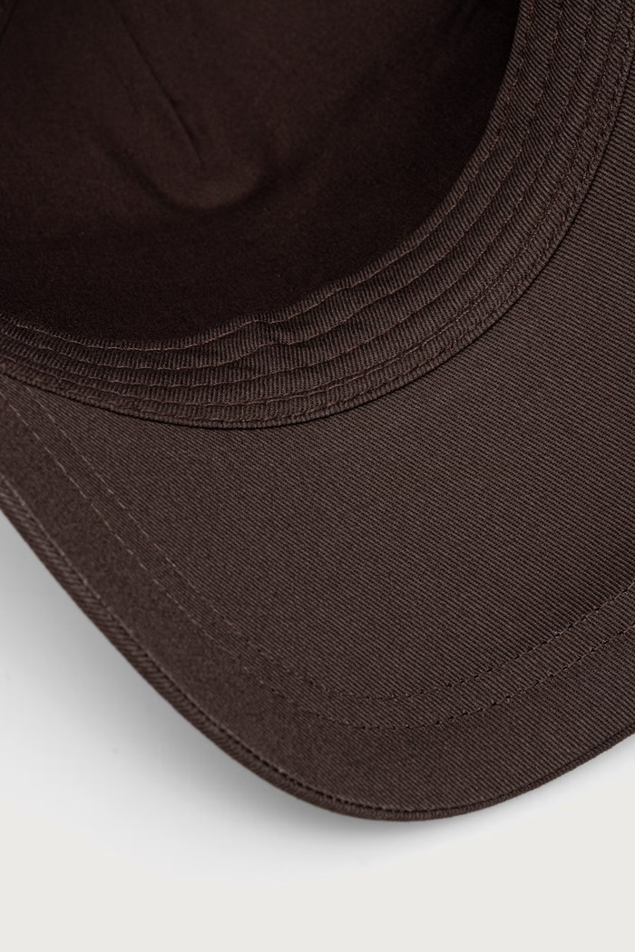 Armani Exchange kapa sa šiltom za žene pamučna smeđa XW003049.AF15502