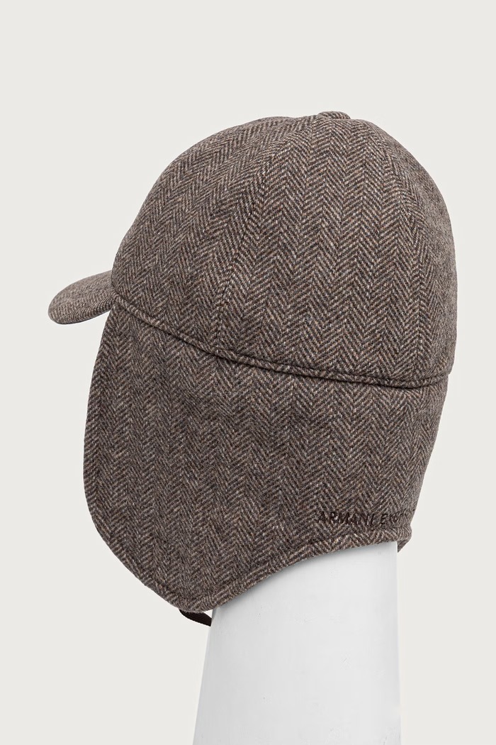 Armani Exchange шапка с козирка дамска от вълнена материя XW003044.AF26075 кафяв AW26