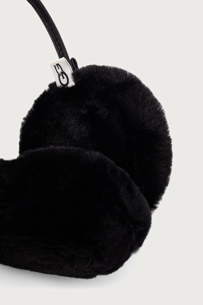 UGG Nauszniki damskie wełniane 105638 czarny AW26