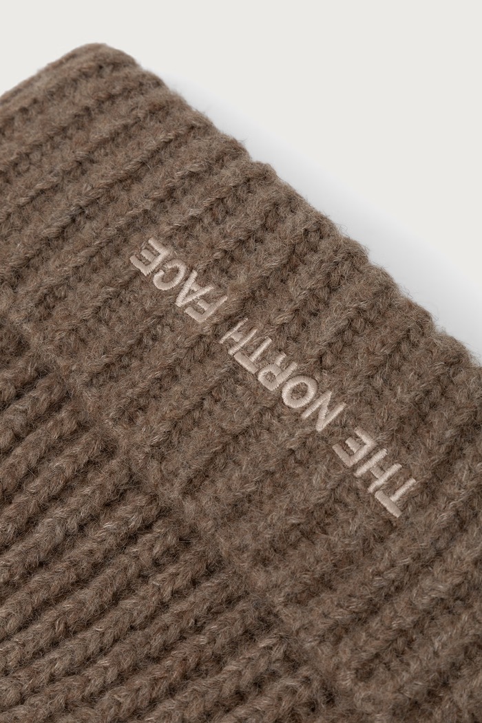 Αξεσουάρ The North Face Σκούφος beanie γυναικείος από πρόσμιξη μαλλιού μερινό Fohair NF0A887T2H91 καφέ
