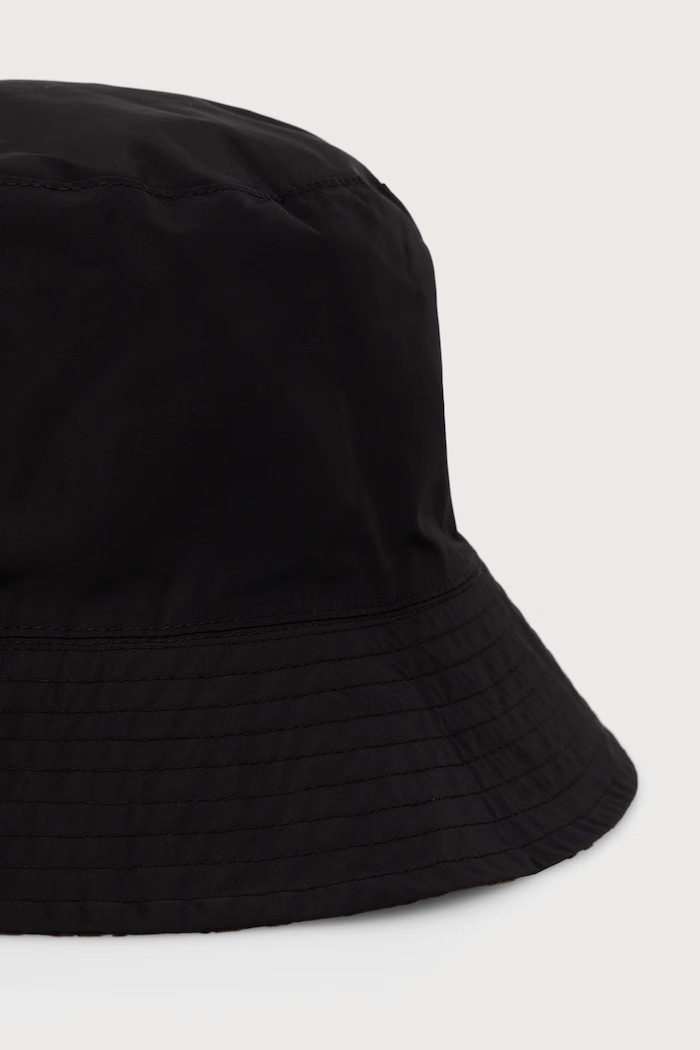 Шапка идиотка дамска EA7 Emporio Armani AF27530.7W001558 кафяв