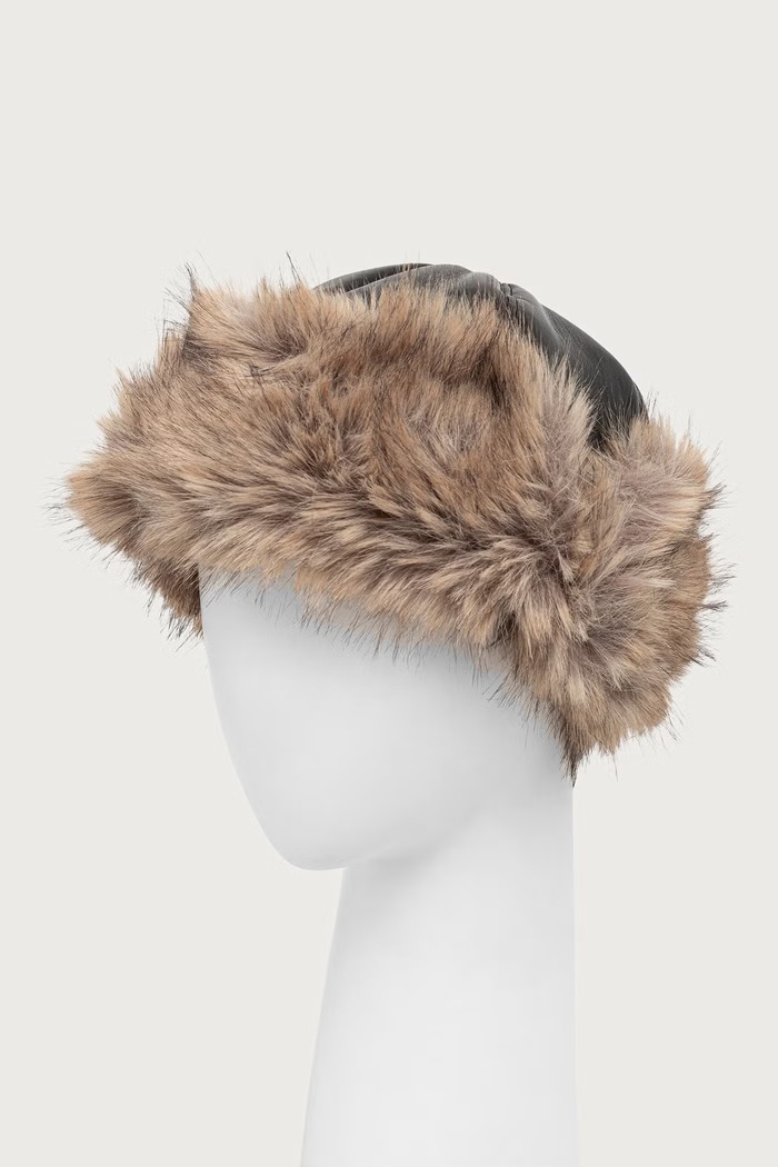 Stand Studio Czapka damska Sable 66559.9477 czarny AW26