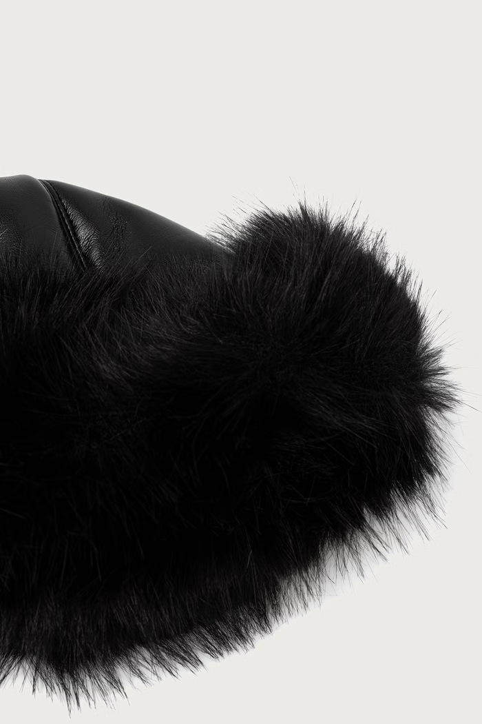 Stand Studio Czapka damska Sable 66559.9477 czarny AW26
