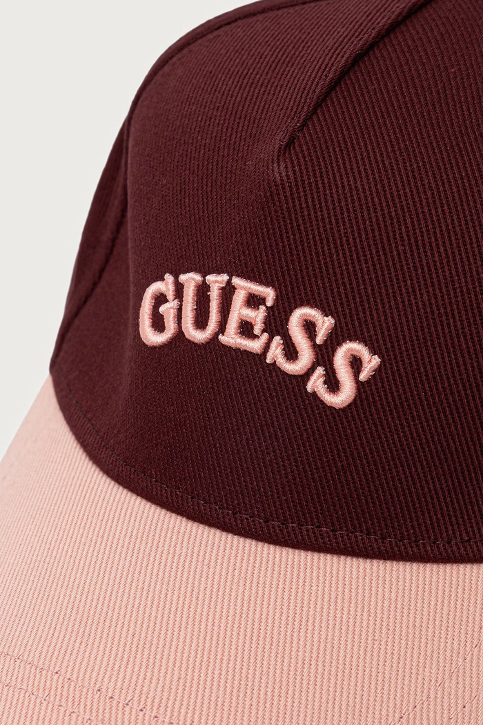 Guess Czapka z daszkiem damska bawełniana V6BZ04.W4576 bordowy AW26