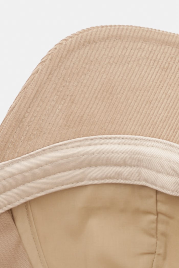 Twinset berretto con visiera da donna in velluto a coste marrone 262TA4120