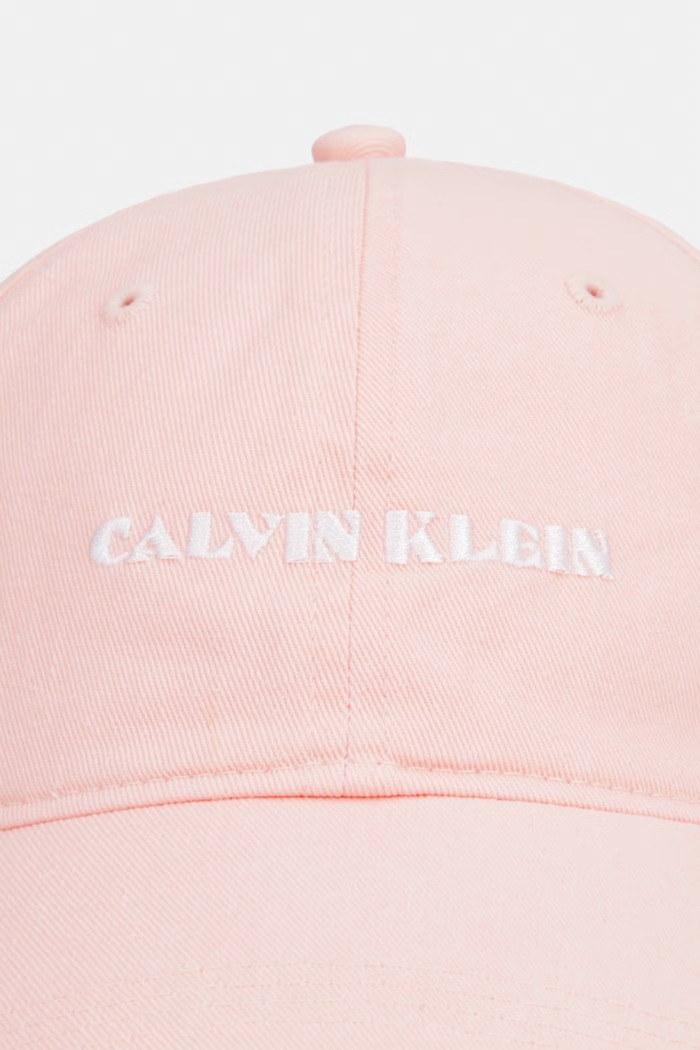 Calvin Klein bejzbalová čiapka dámska bavlnená LV04F5089G ružová AW26