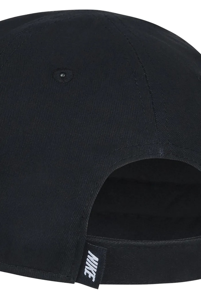 Nike Czapka z daszkiem dziecięca bawełniana czarny 8A2902