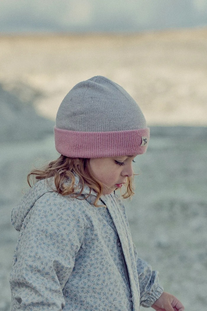Czapka beanie dziecięca z wełny merino Wheat beżowy 7611.567