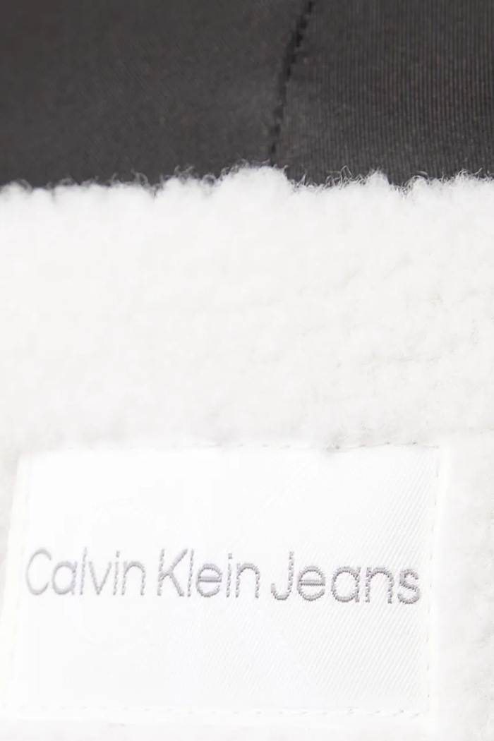 Calvin Klein Jeans czapka uszatka dziecięca czarny IU0IU00761.9BY2