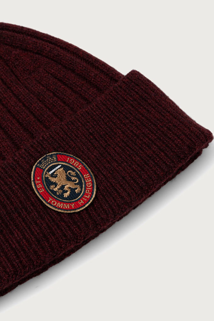 Tommy Hilfiger Beanie kapa moška z volno AM0AM14885 bordo AW26