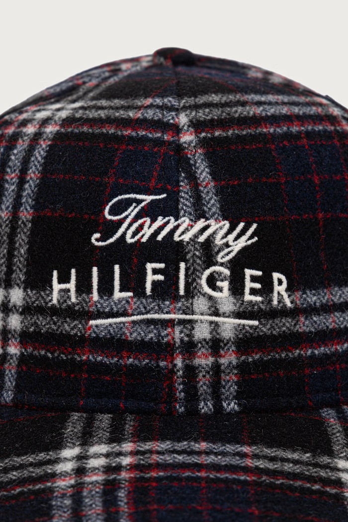 Tommy Hilfiger Čiapka so šiltom pánska s vlnou AM0AM14541 čierna AW26
