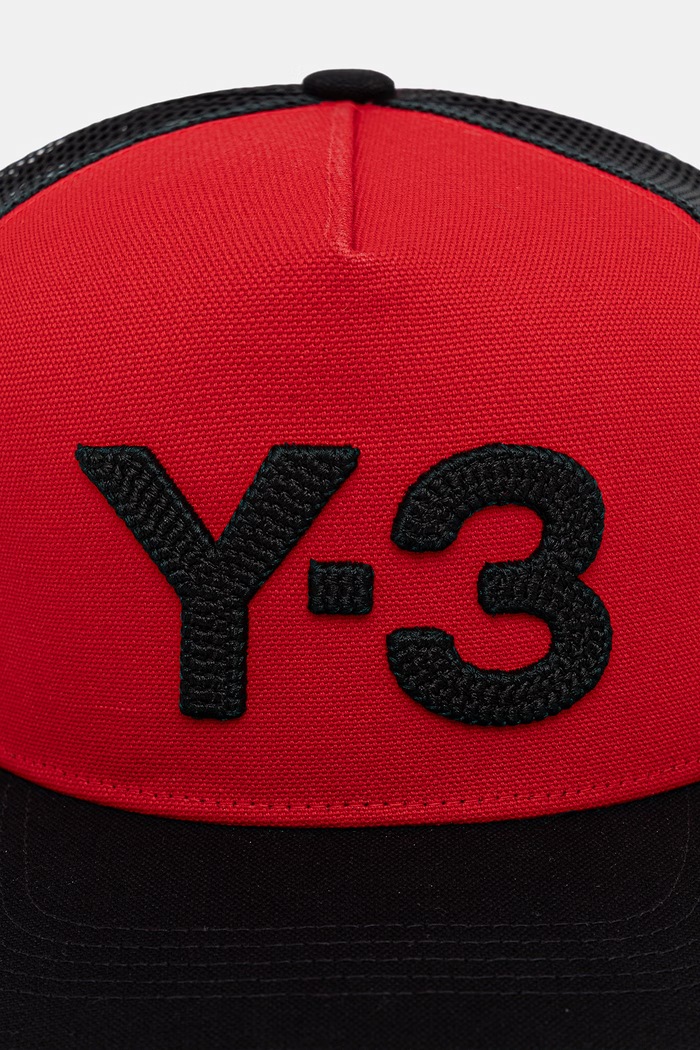 Y-3 TRUCKER CAP czapka z daszkiem trucker męska KW9701 czerwony AW26