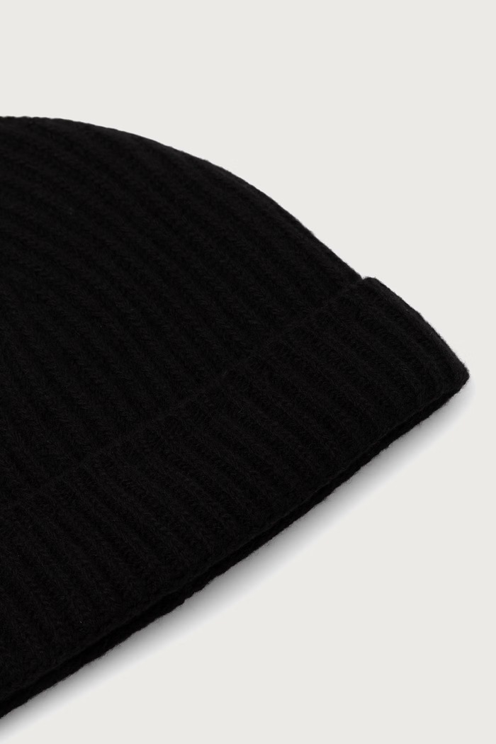 Dodaci United Colors of Benetton Beanie kapa od vune 63UWVA00F crna